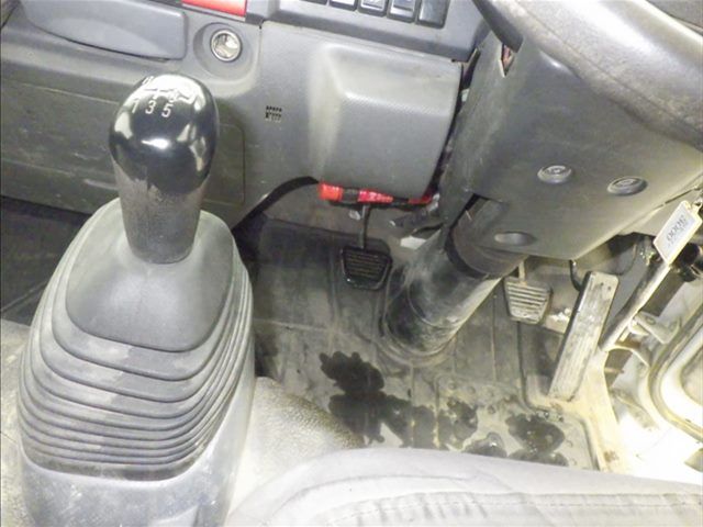 2015 Isuzu Elf dump auction photo 7