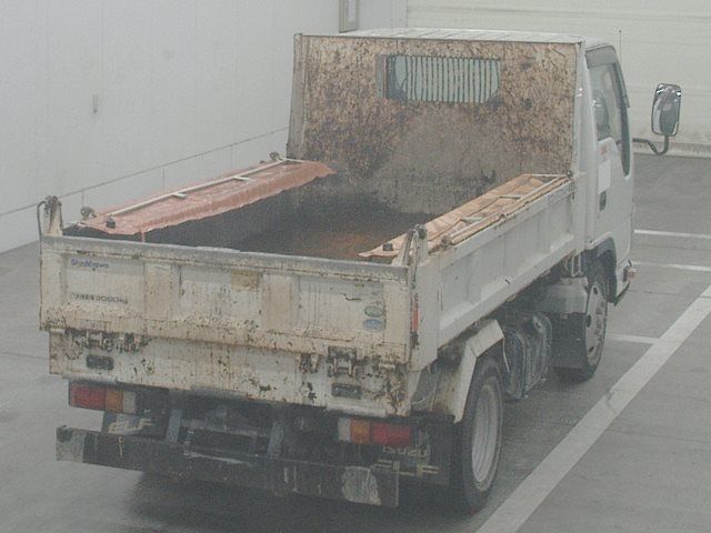 2015 Isuzu Elf dump auction photo 2