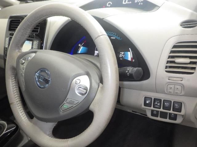 2015 Nissan Leaf X auction photo 6