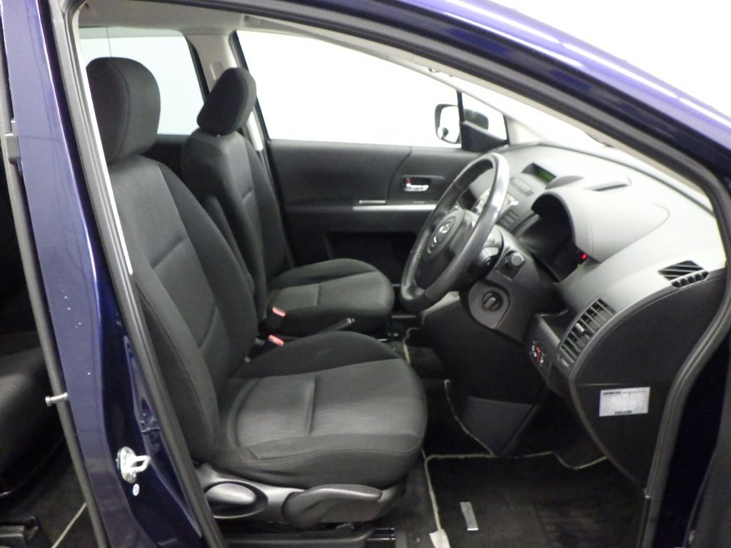 2010 Mazda Premacy 20S auction photo 6