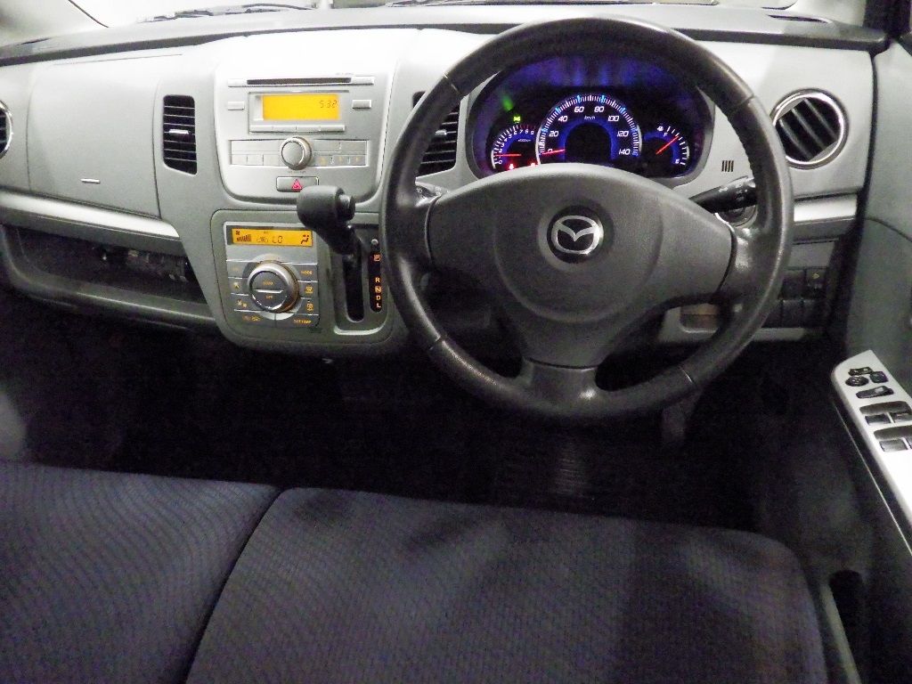 2011 Mazda AZ-ワゴン 5D XSスペシャル auction photo 3