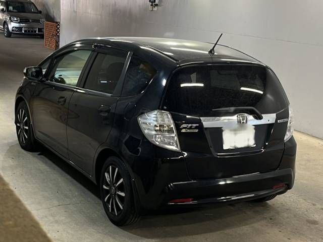 2012 Honda Fit ハイブリッド・10thアニバーサリ auction photo 3