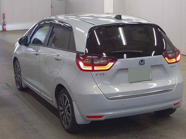 2024 Honda Fit EHEVリュクス auction photo 2
