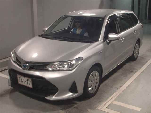 2019 Toyota Corolla Fielder hybrid auction photo 4