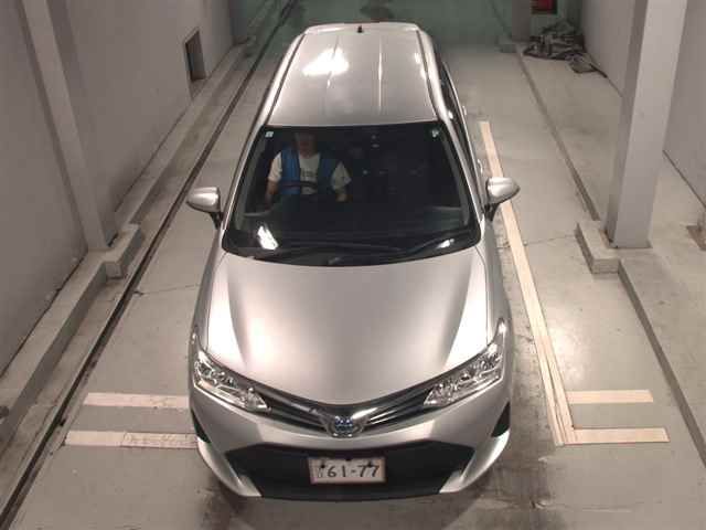 2019 Toyota Corolla Fielder hybrid auction photo 6