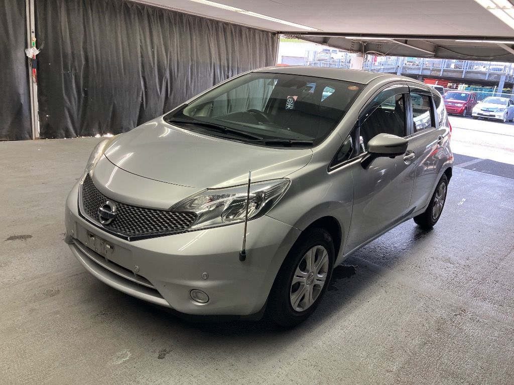 2015 Nissan Note X DIG-S auction photo 5