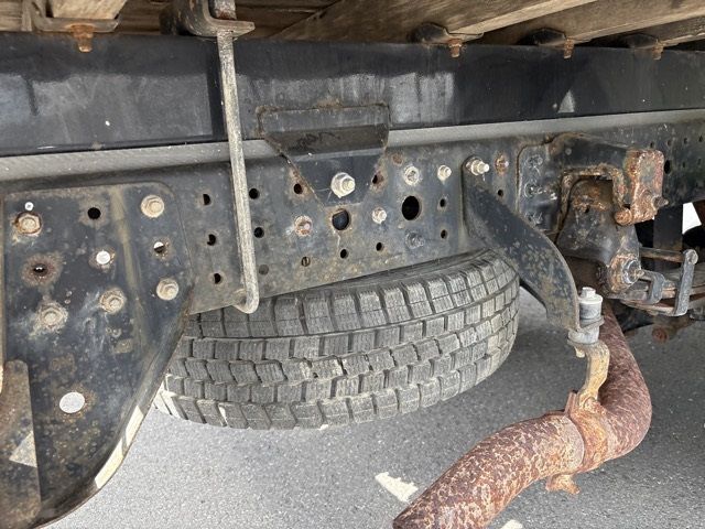 2015 Mitsubishi Fuso Canter Hira auction photo 16