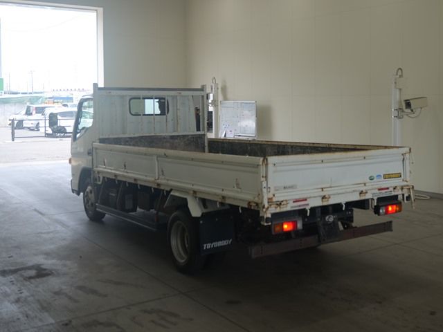 2015 Mitsubishi Fuso Canter Hira auction photo 2