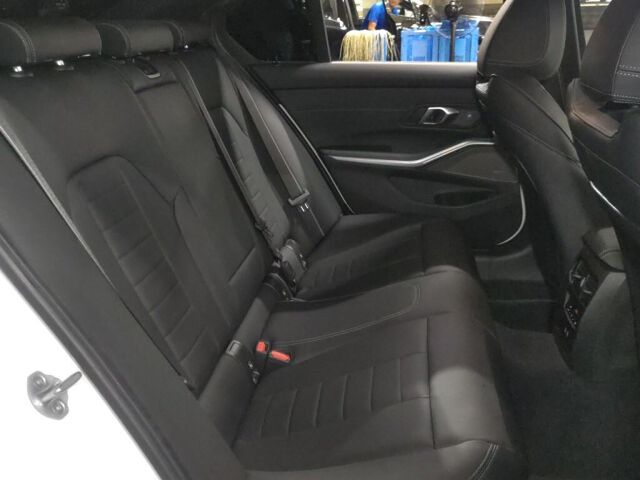 2025 BMW 3 Series M340I XDRIVE 4WD auction photo 6