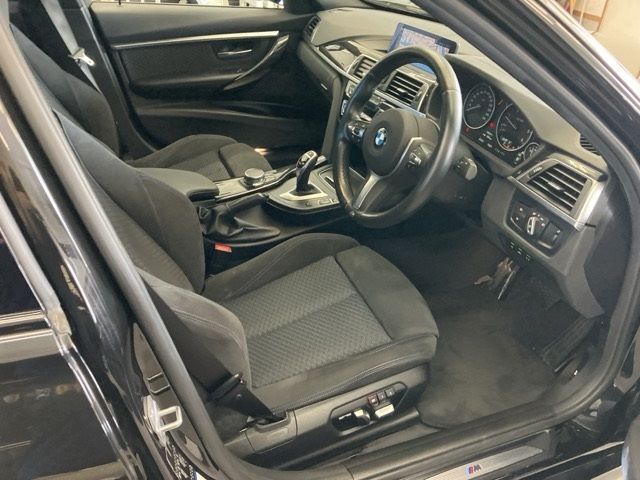 2018 BMW BMW 320D M Sport auction photo 4