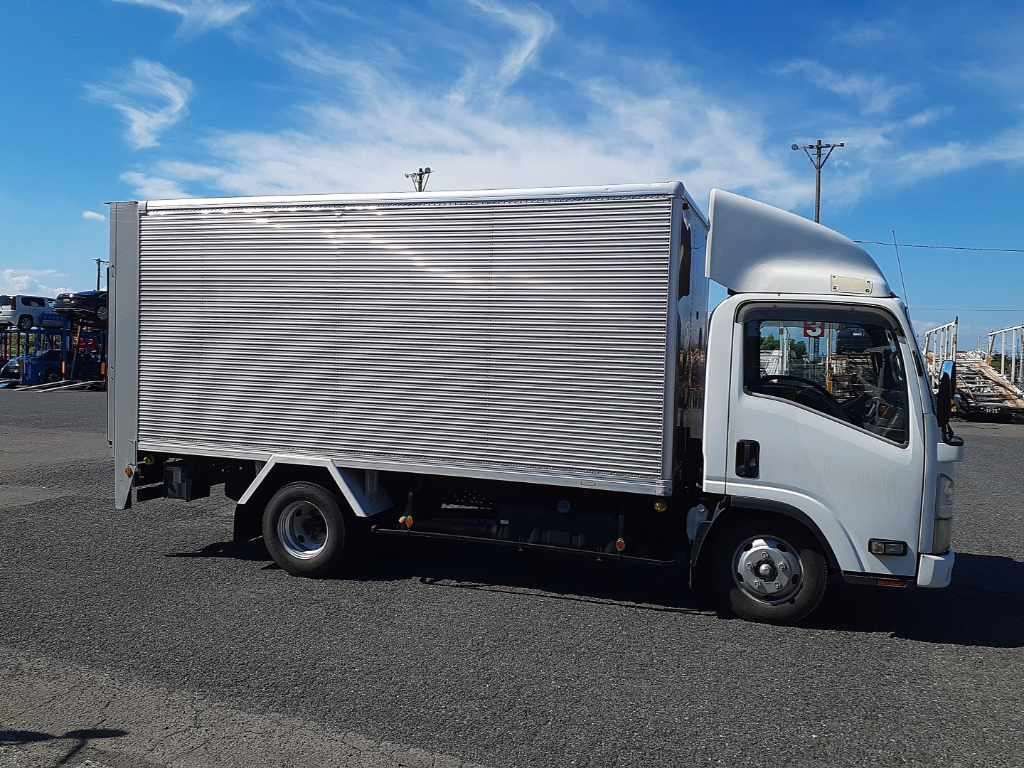 2009 Isuzu Elf PG auction photo 3