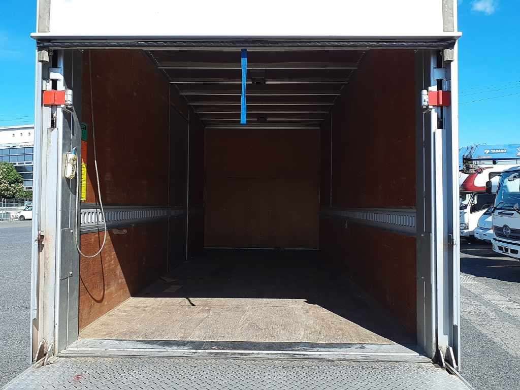 2009 Isuzu Elf PG auction photo 10