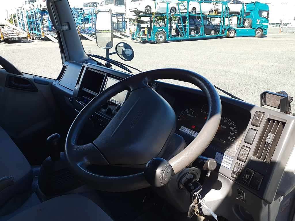 2009 Isuzu Elf PG auction photo 7