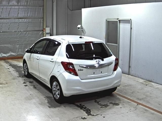 2015 Toyota Vitz U Smart Stop Package auction photo 2
