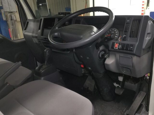 2018 Mazda タイタントラック Flat Low auction photo 3