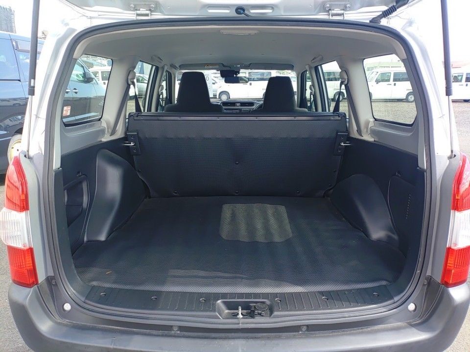 2018 Toyota Probox auction photo 8