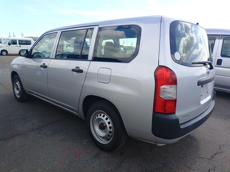 2018 Toyota Probox auction photo 6