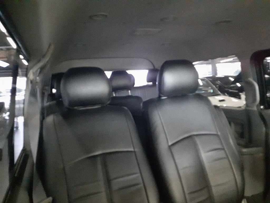 2010 Toyota Hiace GL 4WD auction photo 11