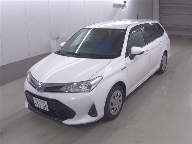 2019 Toyota Corolla Fielder ハイブリッドG auction photo 3