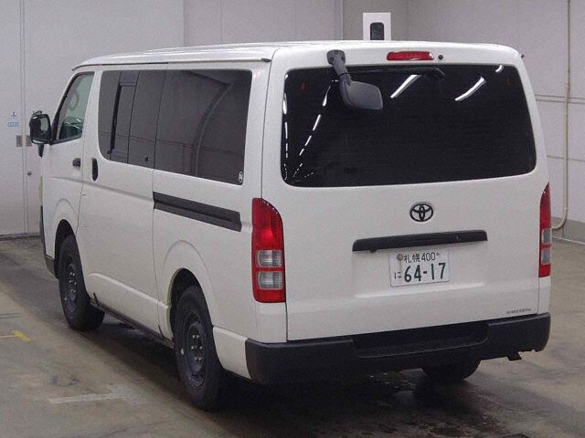 2007 Toyota Hiace Long DX 4WD auction photo 2