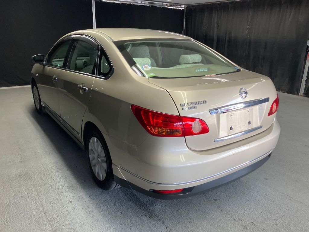 2007 Nissan ブルーバードシルフィ 20M auction photo 2