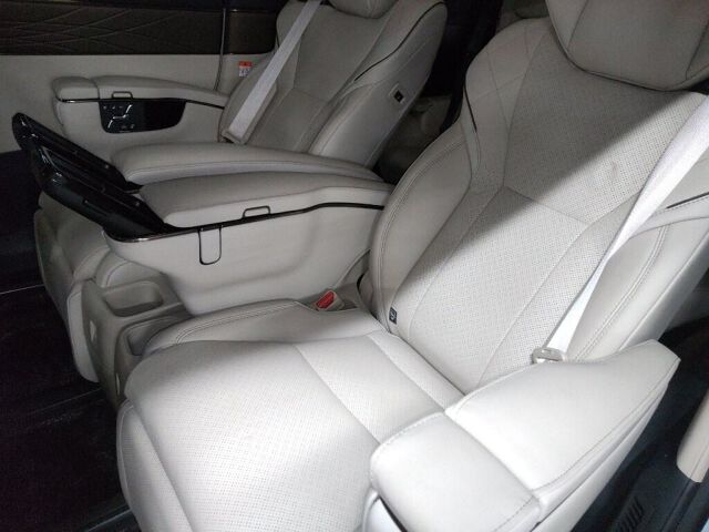 2026 Toyota Alphard エグゼクティラウンジ 4WD auction photo 6