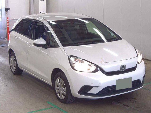Japan Auction Vehicles 8 2021 Honda Fit ベーシック 4WD auction photo