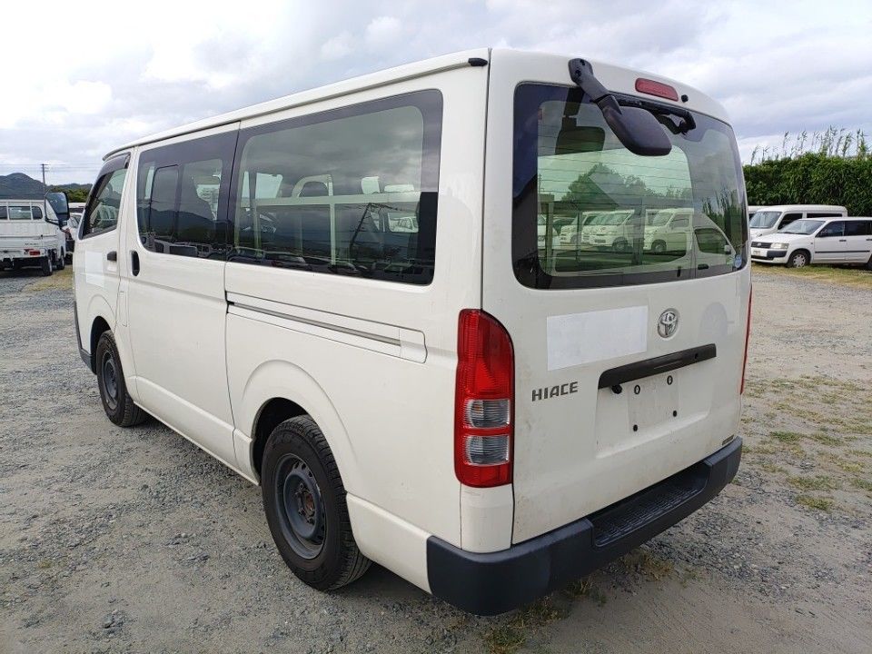 2020 Toyota Hiace auction photo 6