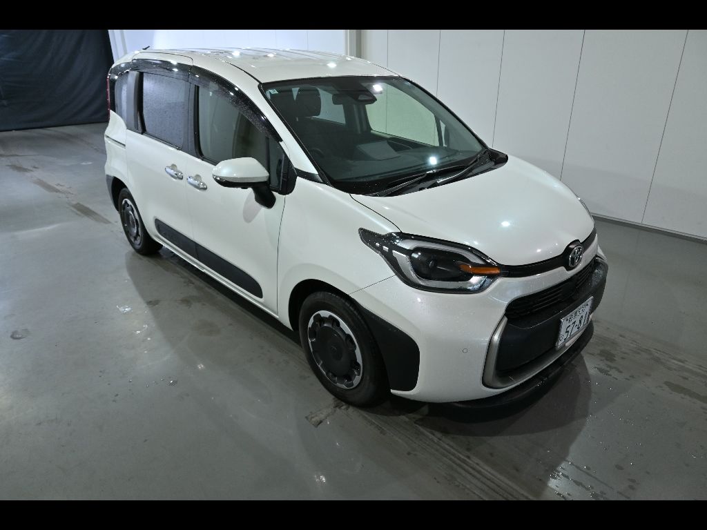 2023 Toyota Sienta Z 5 people Japan auction vehicle
