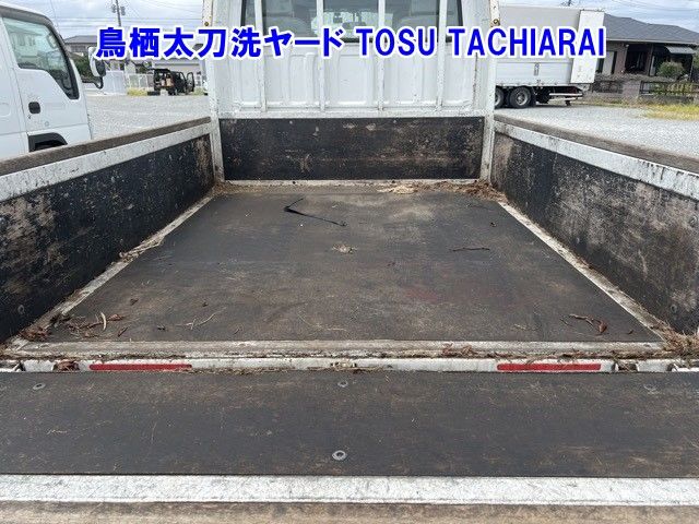 2013 Isuzu Elf Double cab auction photo 18