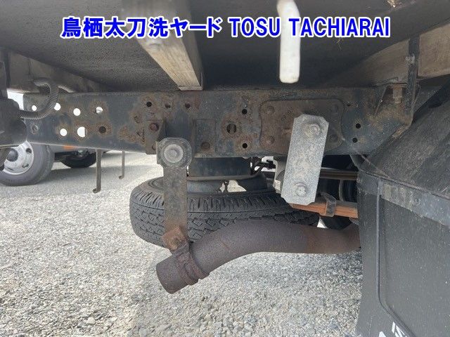 2013 Isuzu Elf Double cab auction photo 15