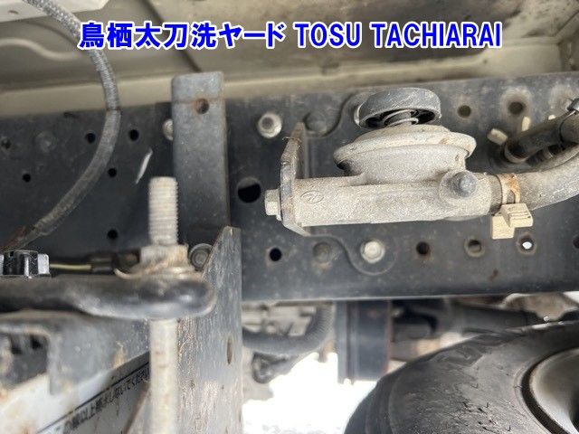 2013 Isuzu Elf Double cab auction photo 11