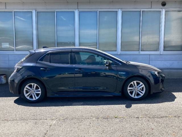 2018 Toyota Corolla Sport ハイブリッドG auction photo 2