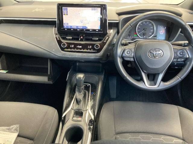2018 Toyota Corolla Sport ハイブリッドG auction photo 4