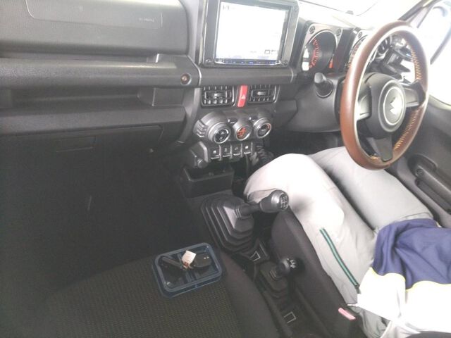 2021 Suzuki Jimny XL 4WD auction photo 3