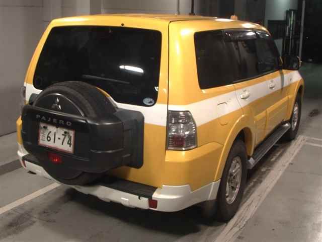 2014 Mitsubishi Pajero 4WD ロングGR auction photo 4