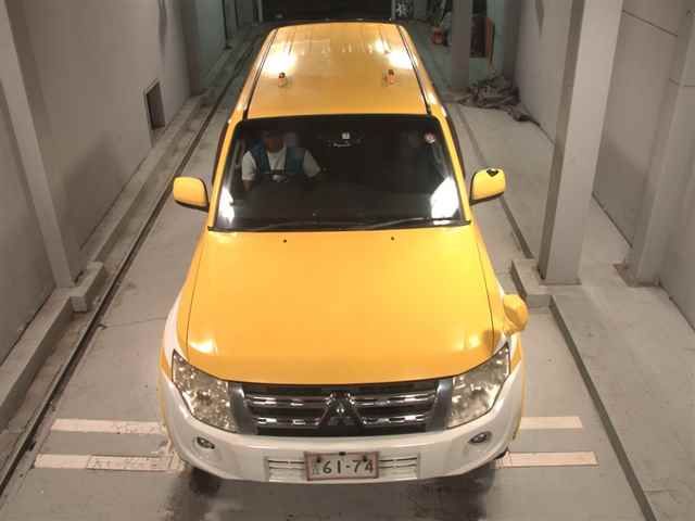 2014 Mitsubishi Pajero 4WD ロングGR auction photo 5