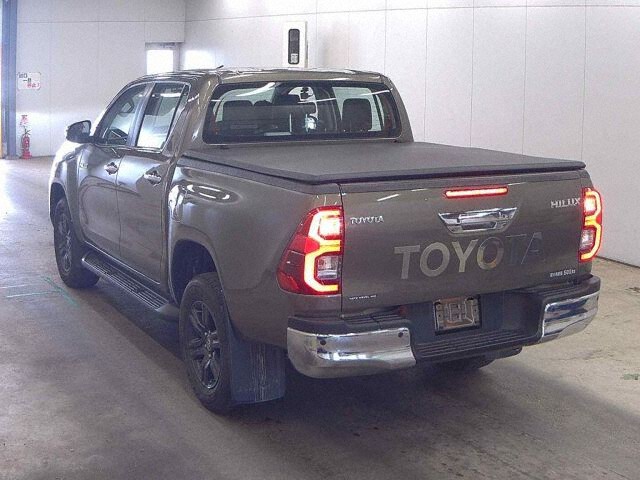 2024 Toyota Hilux Z 4WD auction photo 2