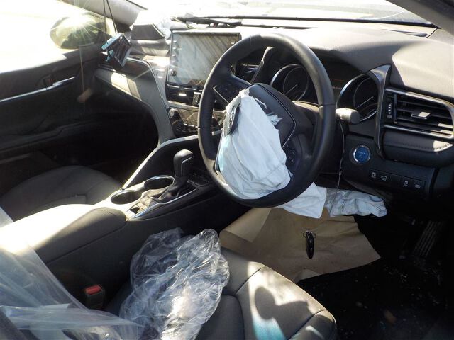 2023 Toyota Camry 4WD auction photo 3