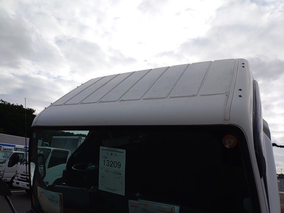 2021 Mitsubishi Fuso Canter auction photo 28