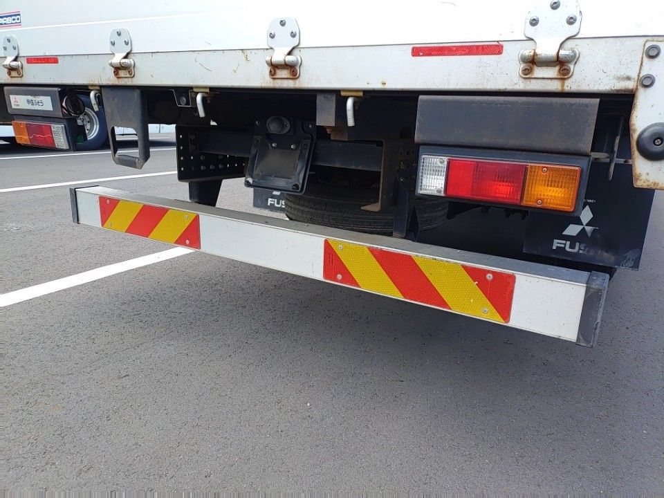 2021 Mitsubishi Fuso Canter auction photo 25