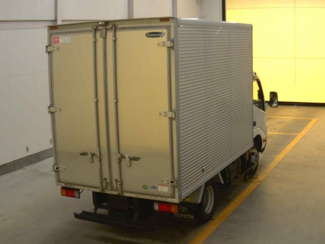 2015 Toyota Dyna バン auction photo 2