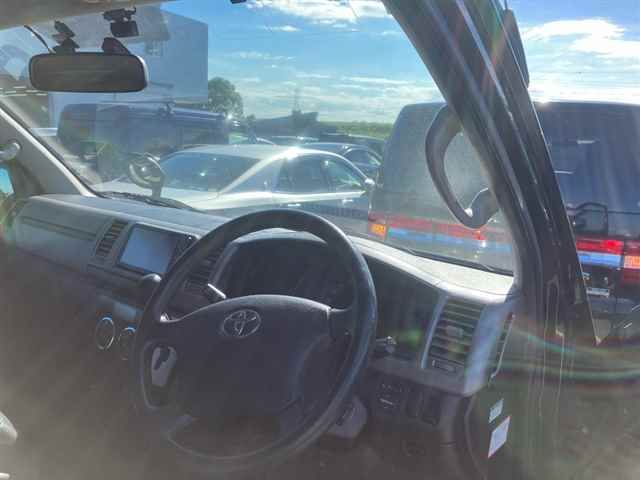 2010 Toyota Hiace ロングスーパーGL auction photo 3