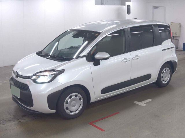 2025 Toyota Sienta ハイブリッドG auction photo 4