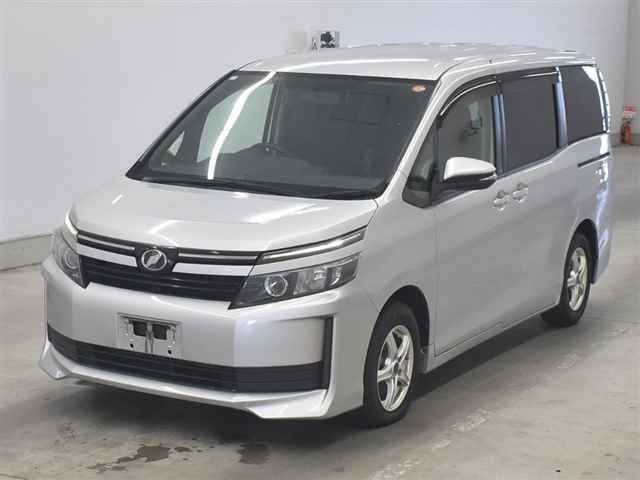 2015 Toyota Voxy X auction photo 4