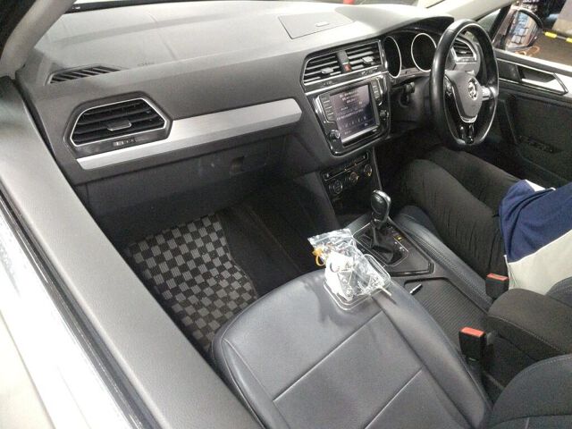 2017 Volkswagen ティグアン TSI Comfortline auction photo 3
