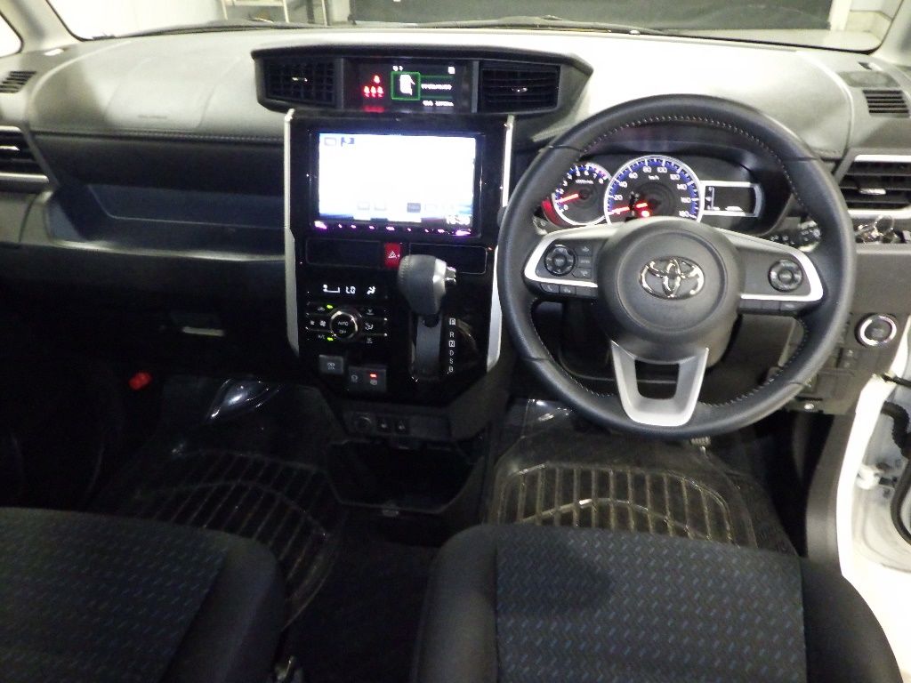 2022 Toyota Roomy Custom G auction photo 3