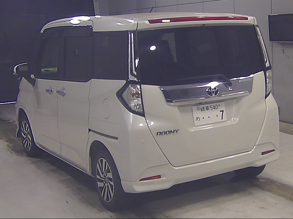 2022 Toyota Roomy Custom G auction photo 5