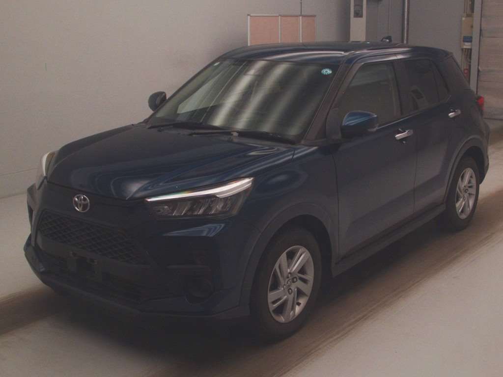 2022 Toyota Raize G 4WD Japan auction vehicle