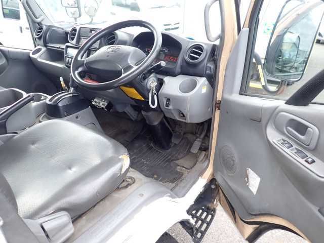 2016 Toyota Dyna 1.65t 冷凍 auction photo 9